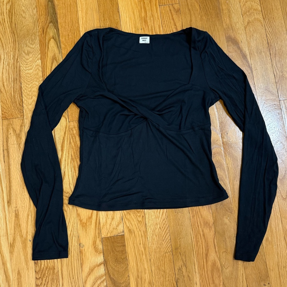 Aritzia Sunday best black long sleeve